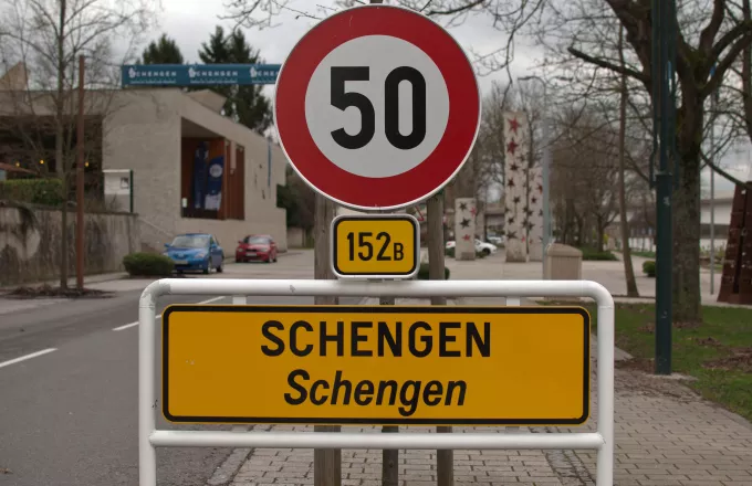 Όρμπαν: «Το Σένγκεν πνέει τα λοίσθια»