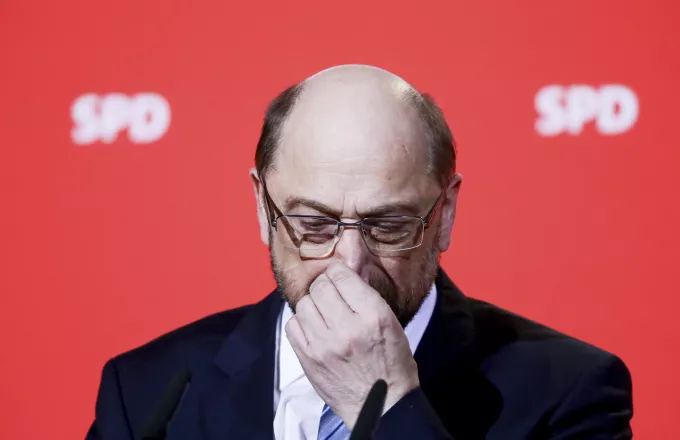 Δημοσκοπική κατάρρευση για το SPD πριν την κρίσιμη απόφαση για συγκυβέρνηση