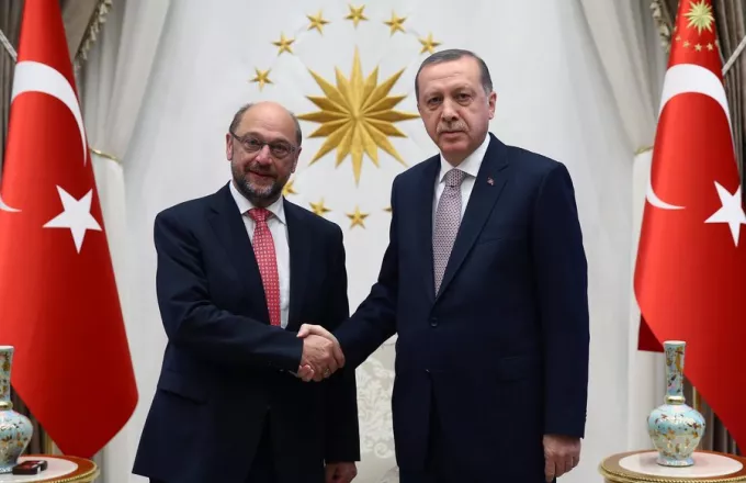 Αναστολή διαπραγματεύσεων με την Τουρκία ζητά η Ευρωβουλή - Αιχμηρή απάντηση Τσελίκ