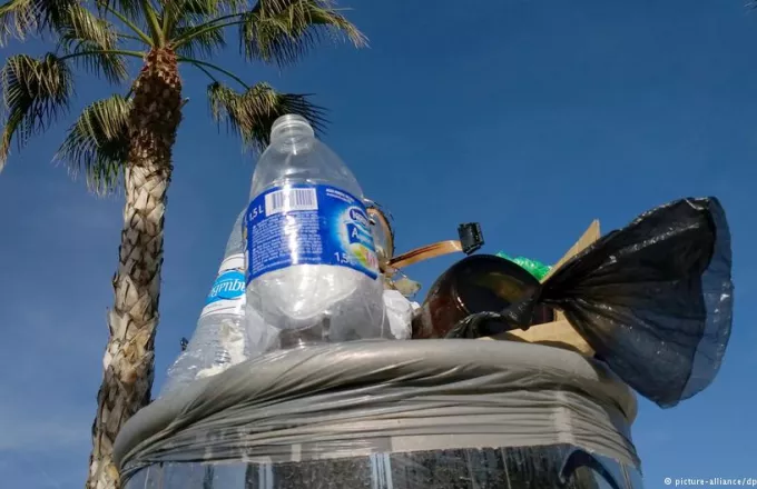 Πόλεμος κατά των σκουπιδιών στα ισπανικά νησιά