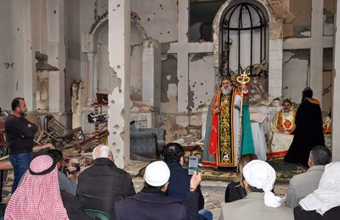 Πρώτη λειτουργία μετά από 6 χρόνια σε εκκλησία της Ντέιρ αλ Ζορ στη Συρία