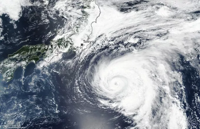 Ισχυρός τυφώνας πλησιάζει τις ακτές της Ιαπωνίας και το Τόκιο