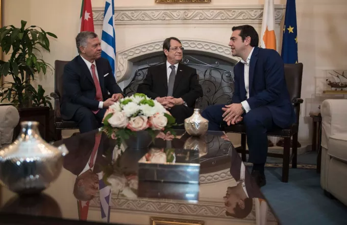Σε εξέλιξη η τριμερής σύνοδος κορυφής Ελλάδας, Κύπρου και Ιορδανίας