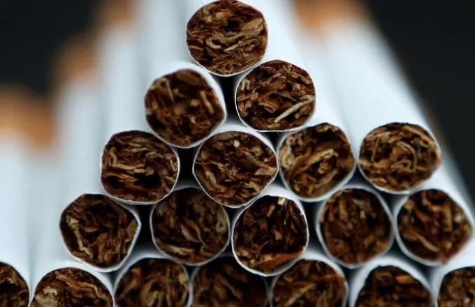 KPMG: Το λαθρεμπόριο καπνού βλάπτει σοβαρά την «οικονομική υγεία» της Ελλάδας  