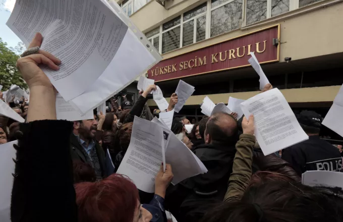 Τουρκία: Απορρίφθηκαν οι προσφυγές για ακύρωση του δημοψηφίσματος (upd)