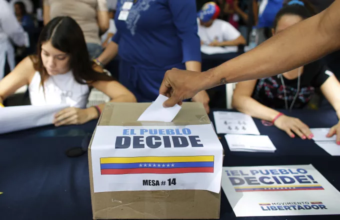 Η Βενεζουέλα ψηφίζει στις εκλογές-φωτιά στη σκιά των νέων απειλών Μαδούρο