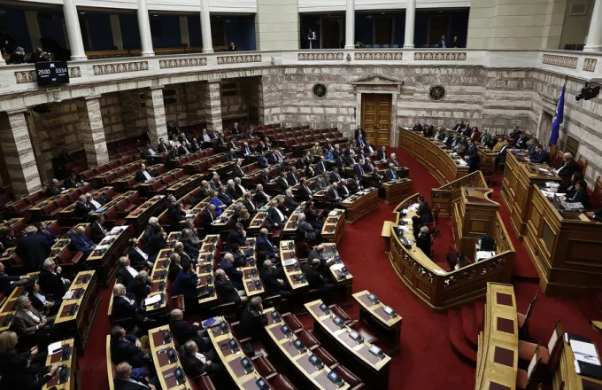 Πλειοψηφία 180 βουλευτών «προτιμά η Κομισιόν» για να λυθεί το Σκοπιανό