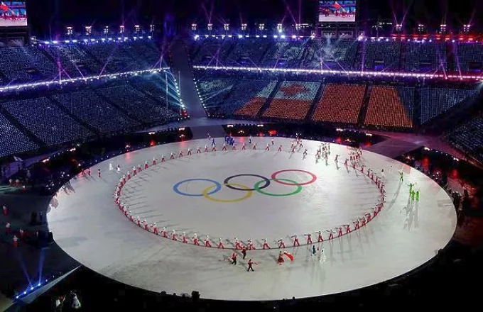 Τελετή έναρξης στους Χειμερινούς Ολυμπιακούς Αγώνες με επίκεντρο την ειρήνη