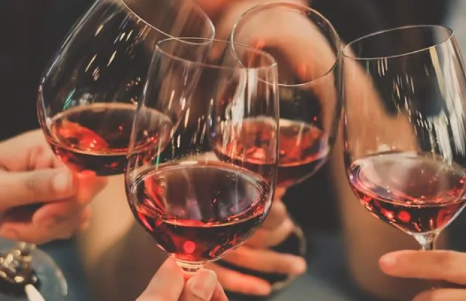 Οι 6 τάσεις του 2018 για τα κρασιά και τα οινοπνευματώδη από το IWSR