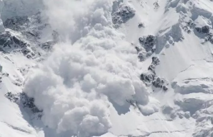 Δέκα αγνοούμενοι από χιονοστιβάδα στην Ελβετία 