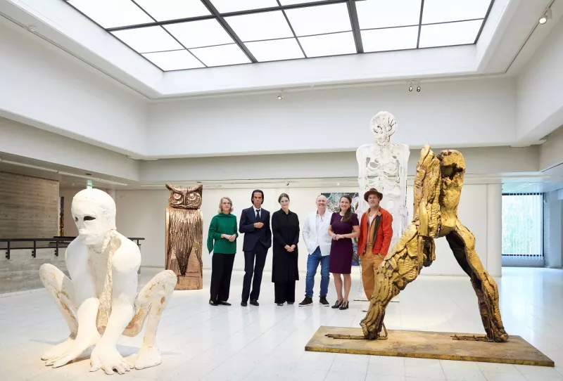 Ο Μπραντ Πιτ μας παρουσιάζει τα γλυπτά του