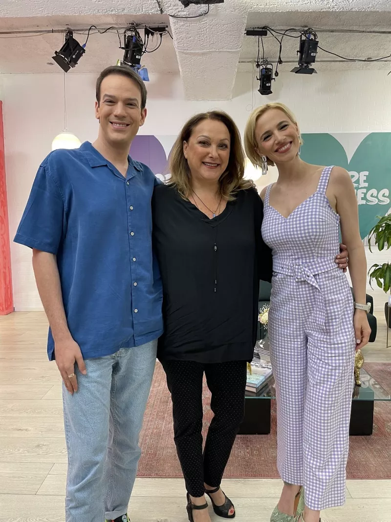 Η Ρένια Λουιζίδου στο στούντιο του Dot.