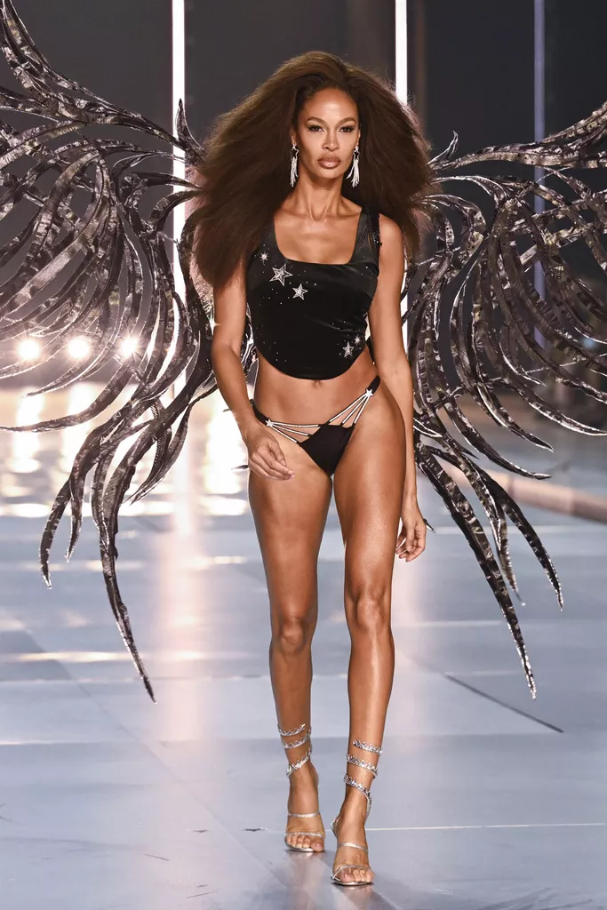 Η Joan Smalls 