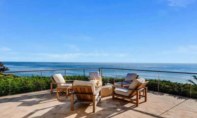 Η Κιμ Καρντάσιαν αγόρασε την έπαυλη της Σίντι Κρόφορντ 