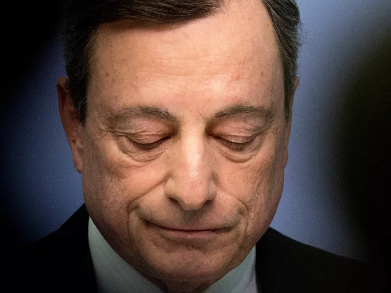 “Καμπανάκι” Ντράγκι: Αντιμετωπίζουμε πόλεμο και πρέπει να κινητοποιηθούμε ανάλογα