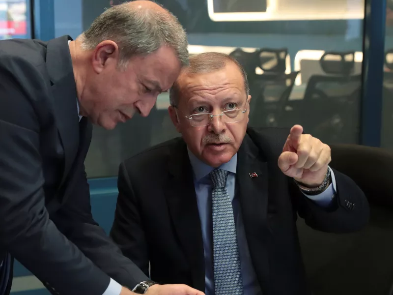 Ακάρ: Ο βίος και η πολιτεία του «στρατηγού» που βρέθηκε στο στόχαστρο του Τραμπ