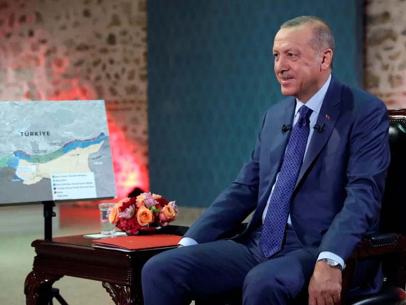 Τουρκία προς ΗΠΑ: Παραδώστε τον επικεφαλής των κουρδικών δυνάμεων