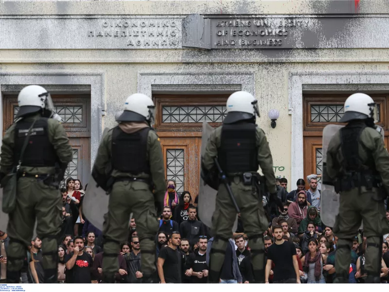 Έκρυθμη η κατάσταση στην ΑΣΟΕΕ. Οι παρουσίες βουλευτών