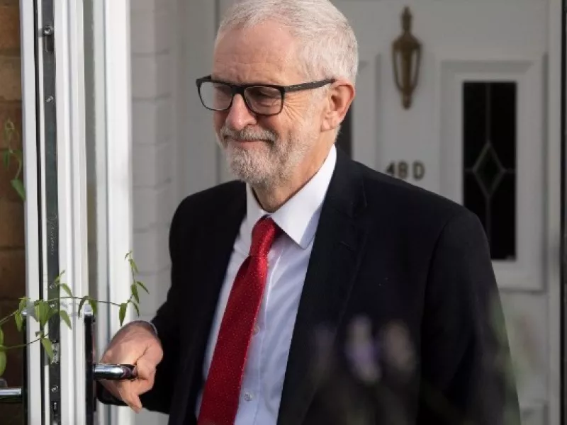 Πρώτη επίσημη υποψήφια διάδοχος του Κόρμπιν η Έμιλυ Θόρνμπερι