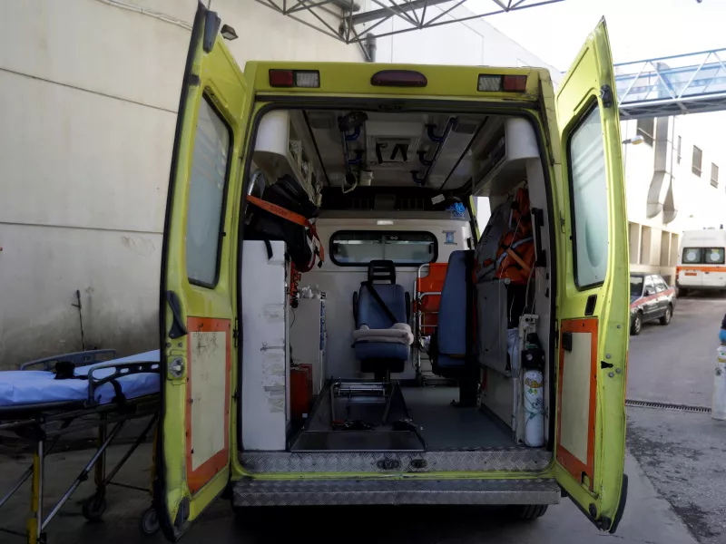 Κορωνοϊός-Ελλάδα: 2383 κρούσματα, 41 θάνατοι, 331διασωληνωμένοι (Πίνακες)  