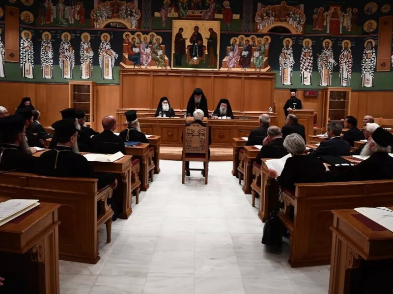 Η ΔΙΣ καλεί σε εξηγήσεις τους Μητροπολίτες Κυθήρων και Αιτωλίας για απειθαρχία τους το Πάσχα