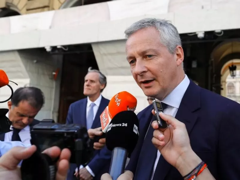 Γαλλικά πυρά: Ντροπή στην Ευρώπη! Ακατανόητη η στάση της Ολλανδίας