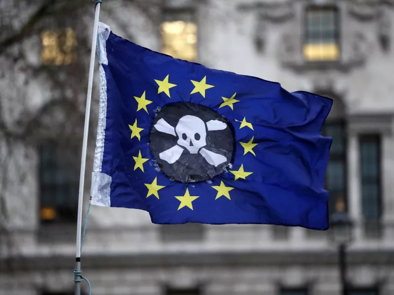 Γερμανικός Τύπος: Ο κορωνοϊός «σκοτώνει» και την ΕΕ - Απαραίτητο το ευρωομόλογο