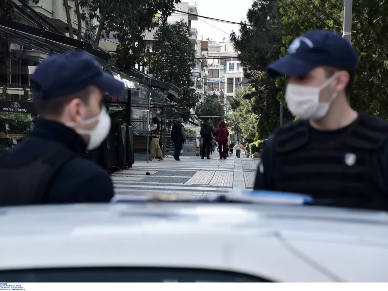 Κορωνοϊός: Φαινόμενα απείθειας στα μέτρα προβληματίζουν το Μαξίμου 