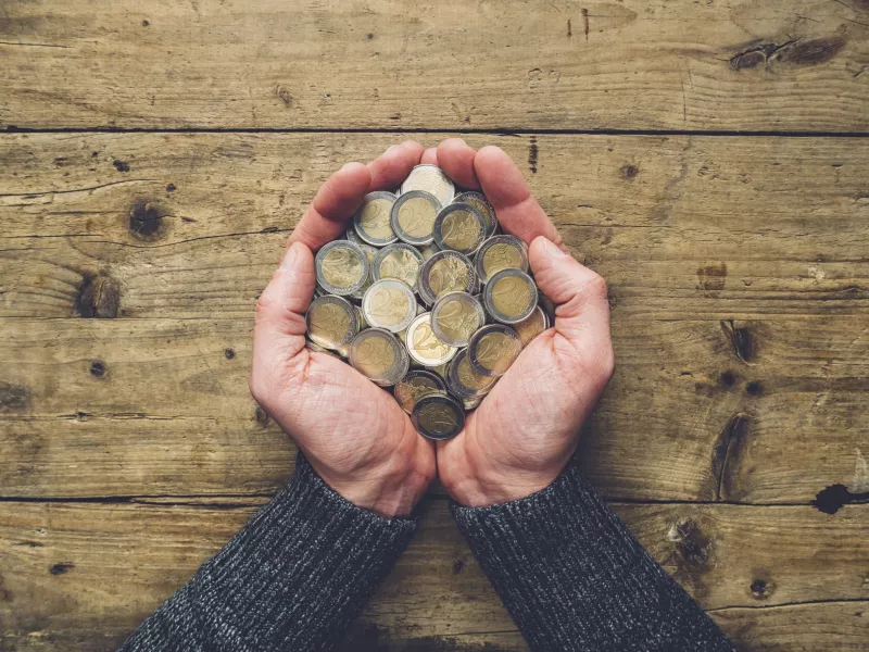 Κορωνοϊός: Απάντηση τα περιφρονημένα κέρματα και η χαρτοπετσέτα;