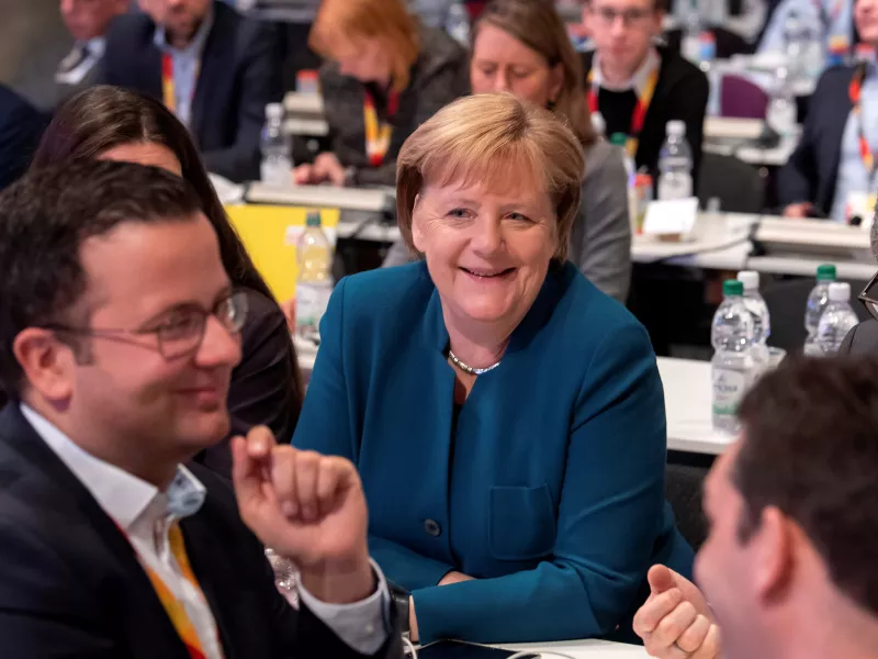 Γερμανία - Εκτός γραμμής: Χριστανοδημοκράτες υπέρ των κορωνοομολόγων - «Αναπόφευκτα» 