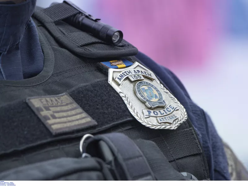 Η μεγάλη αδιέξοδος του Πάσχα: Κιάλια νυχτερινής όρασης, drones, μπάρες νερού για να μείνουμε σπίτι