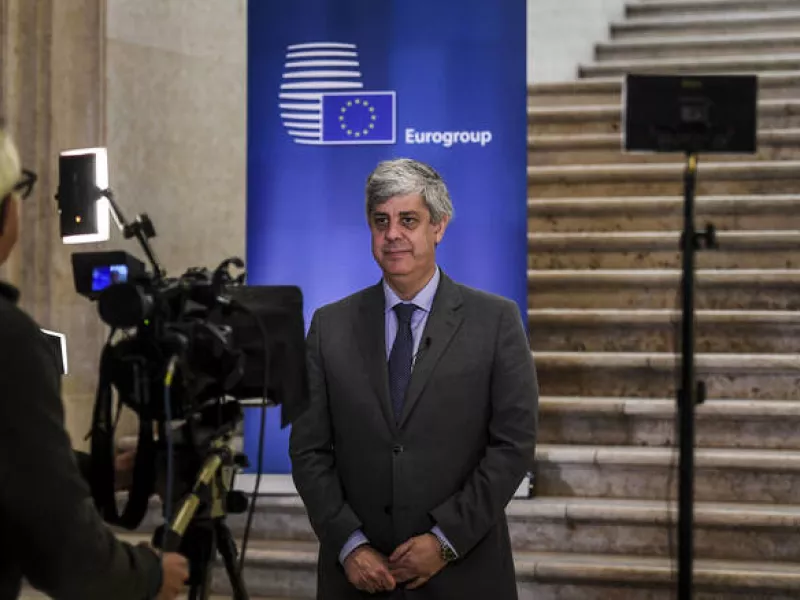 Δραματικό παρασκήνιο στο Eurogroup - Κοντά σε συμφωνία μετά την 3η αναβολή;