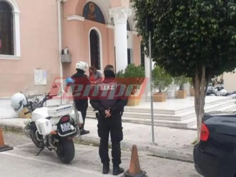 Πάτρα: Πιστοί συνέρρευσαν σε εκκλησία – Η αστυνομία έκοψε πρόστιμα