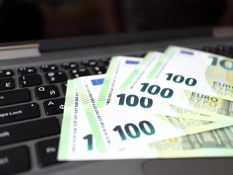 Τα μέτρα διευκόλυνσης από τις 4 μεγάλες τράπεζες: Αναστολή δόσεων, χρηματοδοτήσεις