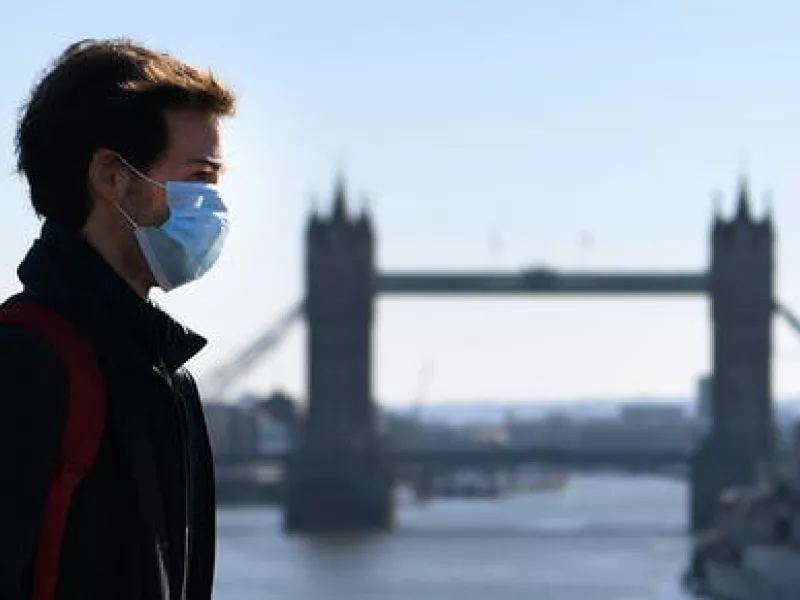 Βρετανία: Σε ετοιμότητα για 2ο κύμα κορωνοϊού καλούν αξιωματούχοι υγείας