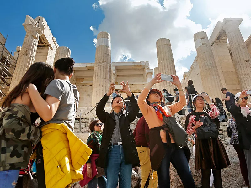 Τουρισμός: Και μαζί, και αν χρειαστεί μόνοι, διαμηνύει η Αθήνα στην Κομισιόν 
