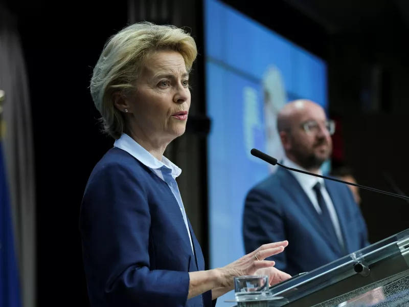 Η Κομισιόν ενέκρινε το εμβόλιο της AstraZeneca - Το σύστημα άδειας εξαγωγής