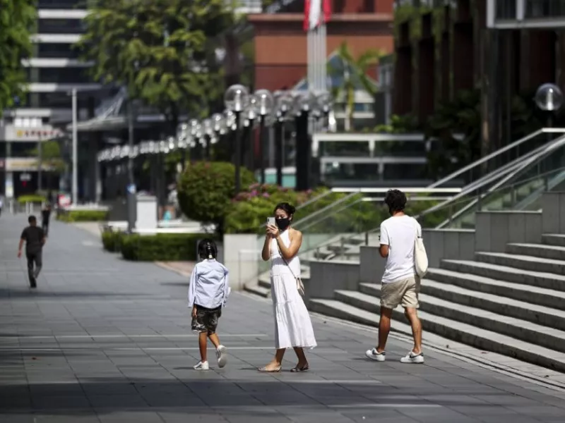 Σιγκαπούρη: Τα παιδιά κινδυνεύουν περισσότερο από τις μεταλλάξεις του κορωνοϊού -Κλείνουν τα σχολεία