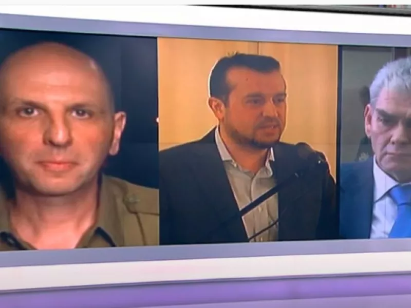 Έρευνα προς κάθε κατεύθυνση για τη συνομιλία Παππά- Μιωνή.