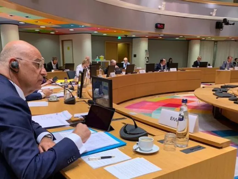 Δένδιας: Απόφαση ΕΕ για νέες κυρώσεις αν η Άγκυρα συνεχίσει παραβατικές συμπεριφορές