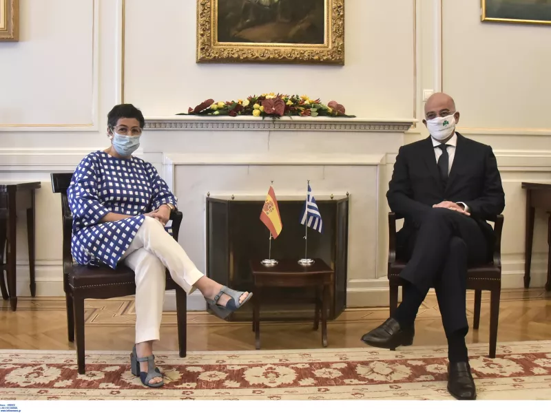 Δένδιας: Η Ευρώπη βλέπει άφωνη θρησκευτικό λειτουργό με νέοοθωμανική σπάθα στην Αγία Σοφία