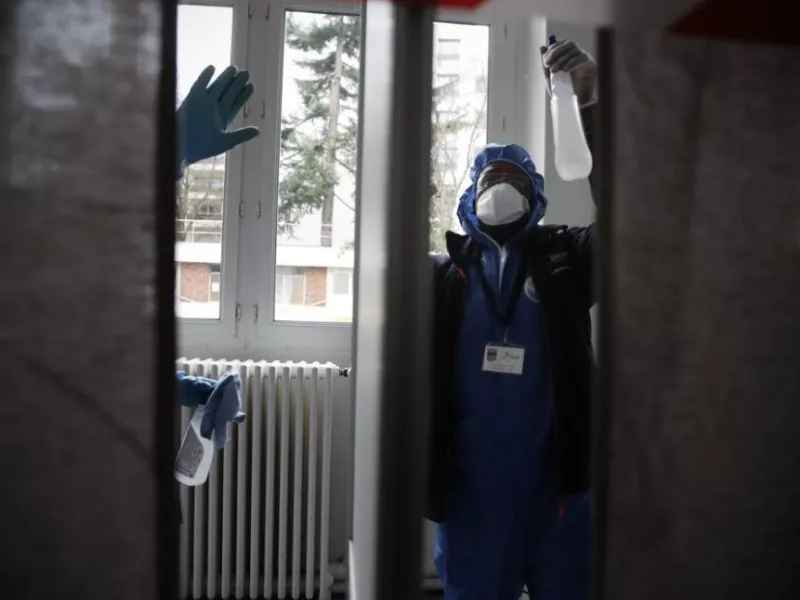 Γαλλία-κορωνοϊός: Νέο ρεκόρ μολύνσεων με πάνω από 20.000 κρούσματα σε 24 ώρες