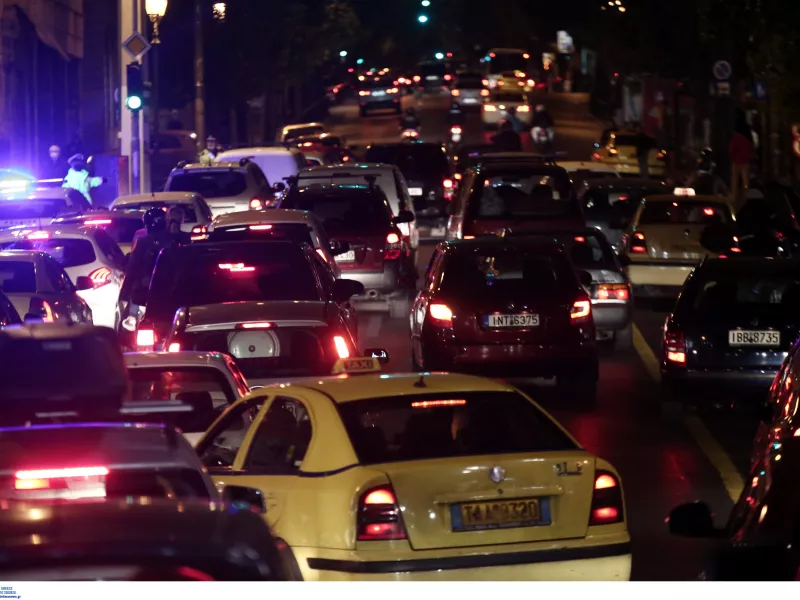 Σε υψηλό διετίας η κίνηση στους δρόμους της Αθήνας ενόψει lockdown! (φωτό) 
