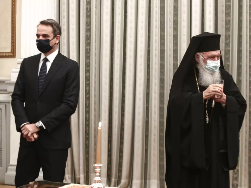 Μητσοτάκης προς Ιερώνυμο: Αναλάβετε τις ευθύνες σας - Οφείλετε να δώσετε το παράδειγμα