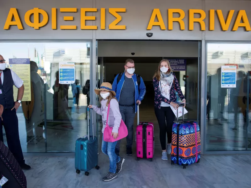 Τροποποίηση notam: Υποχρεωτικό rapid test άφιξης για όλους τους επιβάτες από ΗΑΕ - Βρετανία 