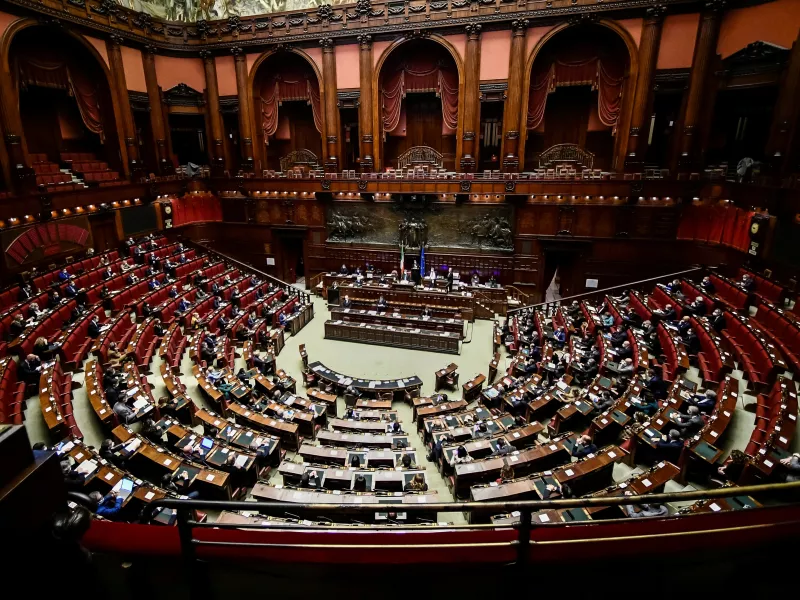 H ιταλική Βουλή επικύρωσε τη συμφωνία με την Ελλάδα για την οριοθέτηση ΑΟΖ