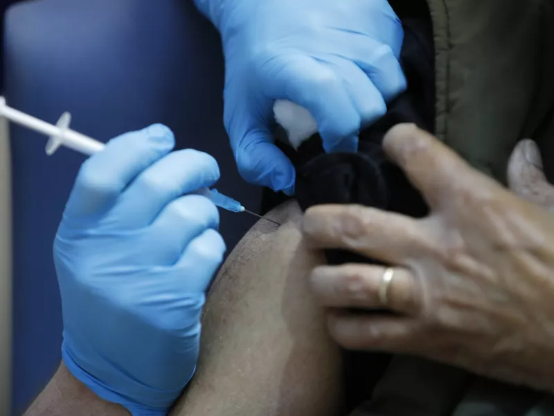 Μελέτη-Κορωνοϊός: Το εμβόλιο των Pfizer/BioNTech εξουδετερώνει τη βραζιλιάνικη μετάλλαξη 