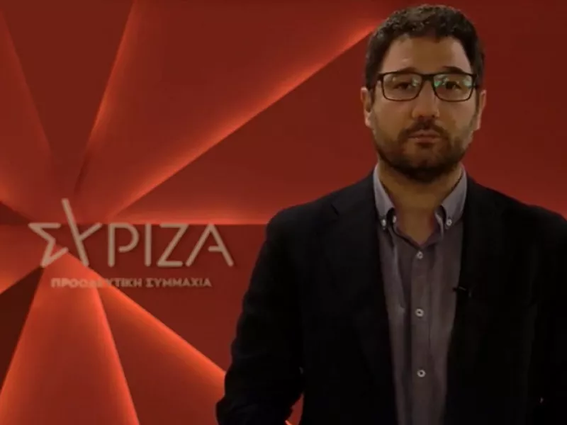 ΣΥΡΙΖΑ κατά Οικονόμου: Δεν διέψευσε τις καταγγελίες για κρατημένες για VIP ΜΕΘ