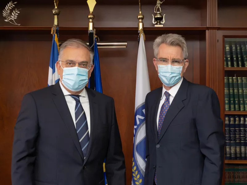 Συνάντηση Θεοδωρικάκου με τον Τζέφρι Πάιατ