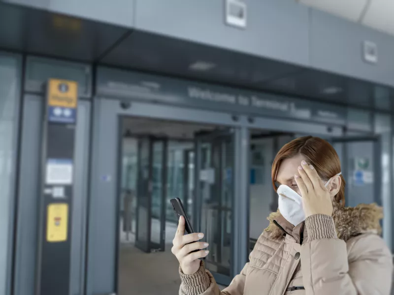 Βρετανία: Προς κατάργηση PCR τεστ για τους εμβολιασμένους Έλληνες - «Βήμα πίσω» Τζόνσον στα πιστοποιητικά